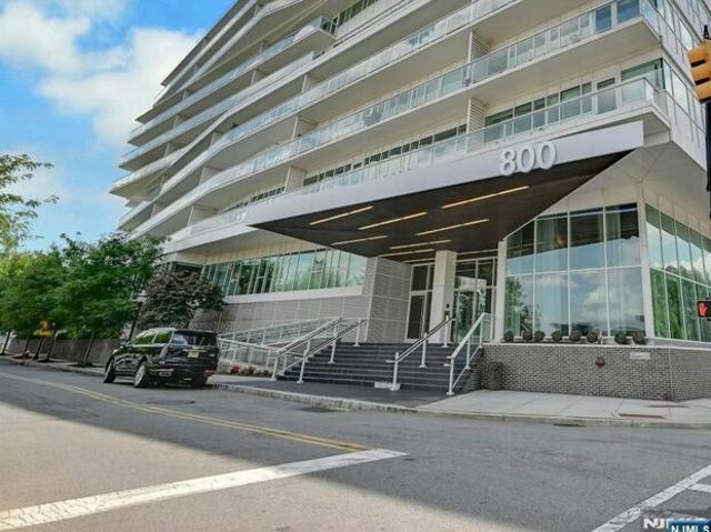 Condo for sale in Hudson, New Jersey