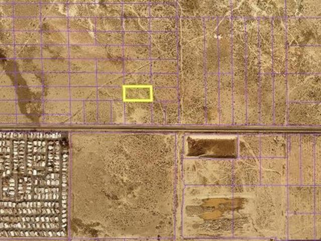 Land for sale in Lancaster, California