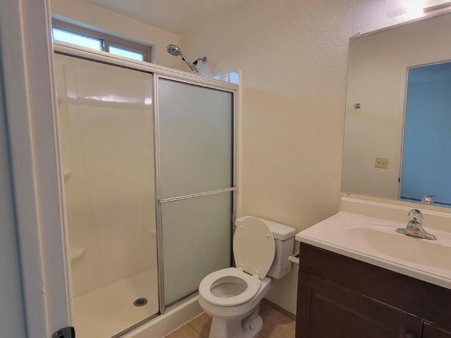 Apartment for rent in Oceanside, California