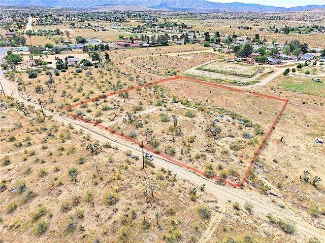 Land for sale in Pearblossom, California