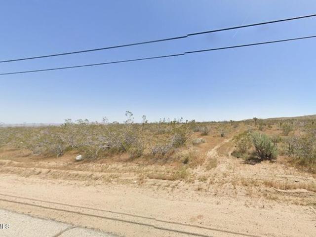 Land for sale in Pearblossom, California