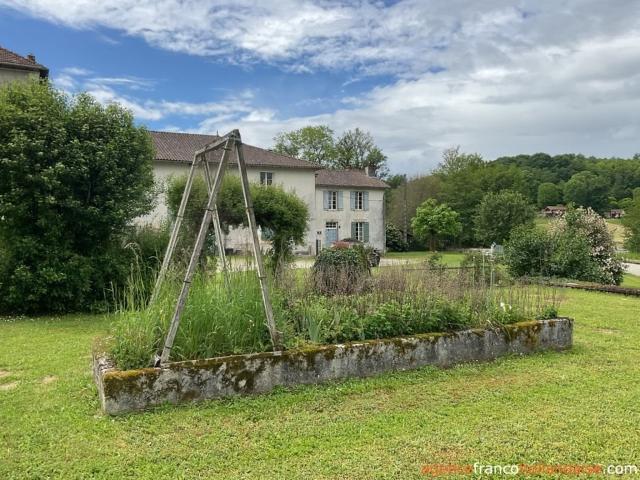 Maison vente à Rochechouart