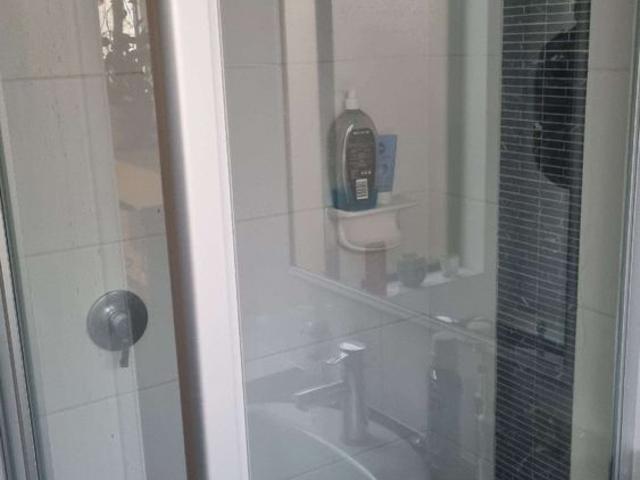 Room for rent in Aveley, Western Australia