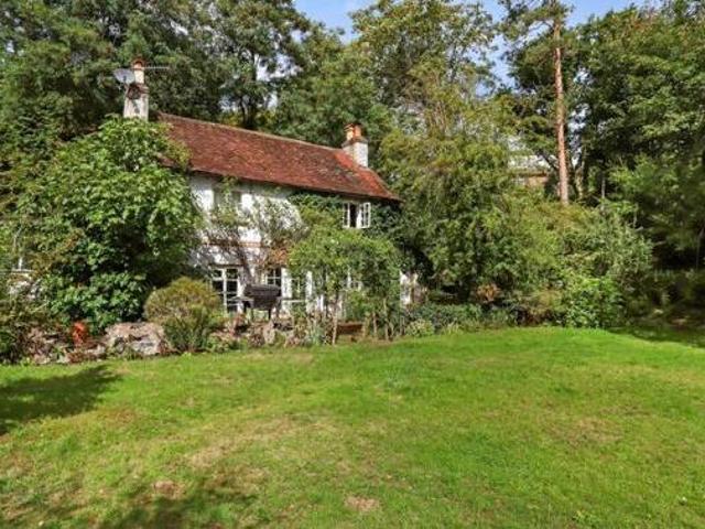House for sale in Wrecclesham, Waverley