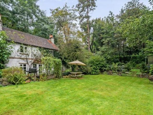 House for sale in Wrecclesham, Fole