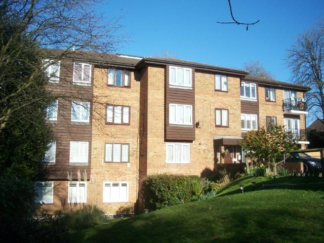 Apartment for rent in London Borough of Croydon, Purley