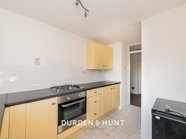 Apartment for rent in South Hornchurch, Greater London