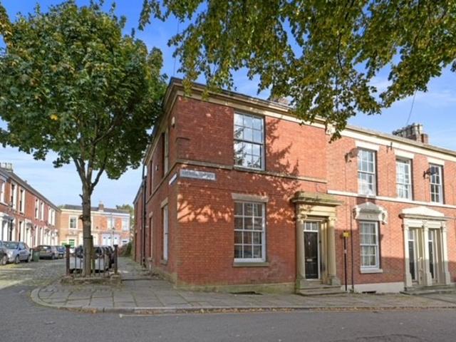 Apartment for rent in Avenham, Higher Bartle