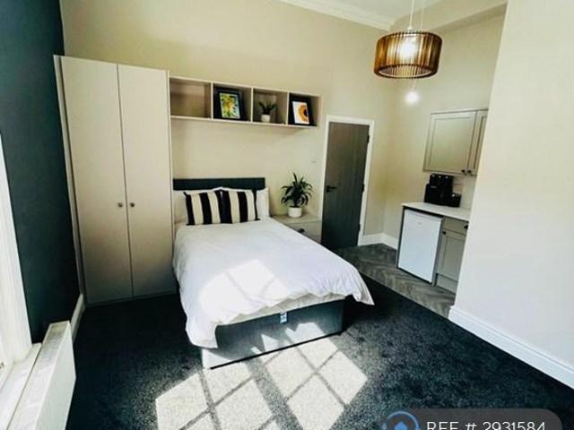 Apartment for rent in Avenham, Higher Bartle