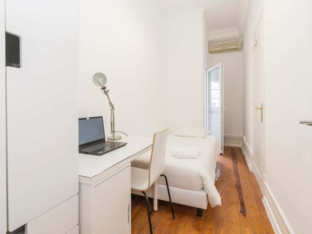 Quarto alugar em Avenidas Novas, Lisboa