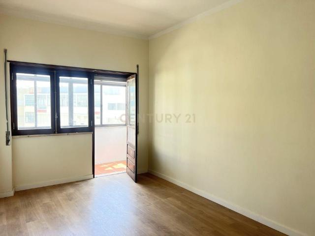Apartamento alugar em Verderena, Setúbal