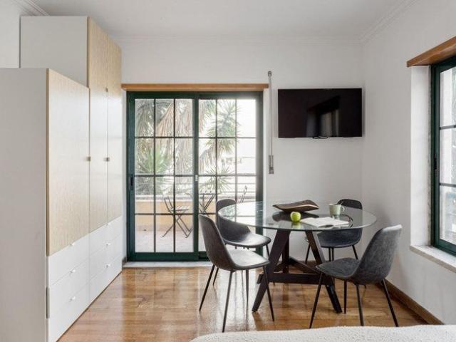 Estúdio alugar em Bairro J. Pimenta, Cascais