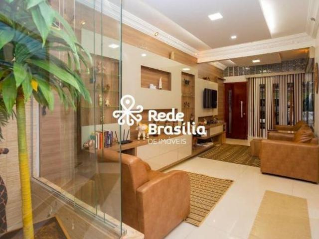 Casa venda em Região Geográfica Imediata do Distrito Federal, Região Integrada de Desenvolvimento do Distrito Federal e Entorno