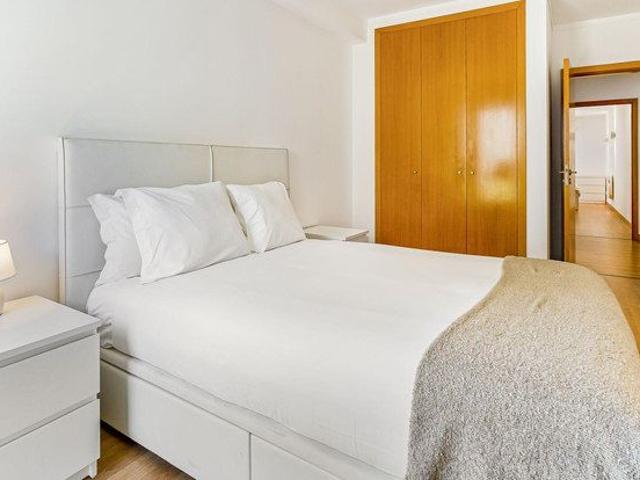 Apartamento alugar em Alta de Lisboa, Lisboa