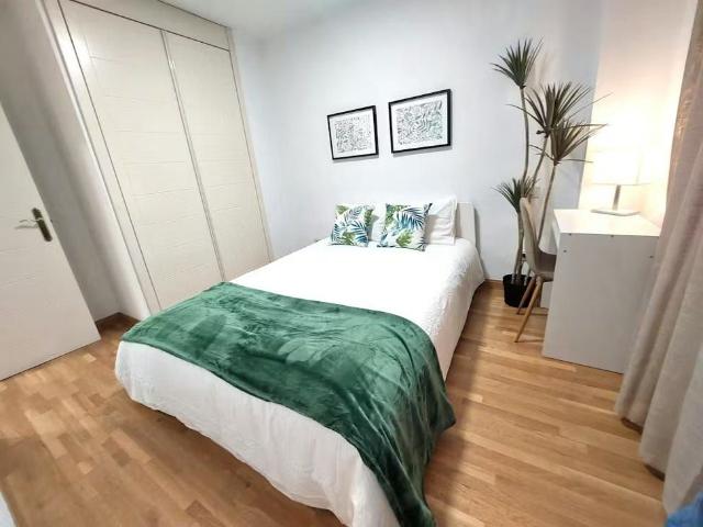 Casa en alquiler en Coslada, Madrid