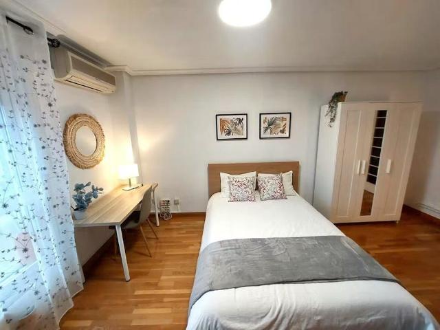 Casa en alquiler en Coslada, Madrid