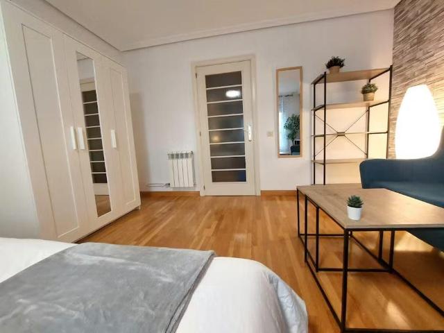 Casa en alquiler en Coslada, Madrid