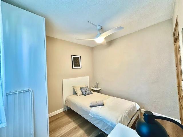 Casa en alquiler en Puente de Vallecas, Medina-sidonia