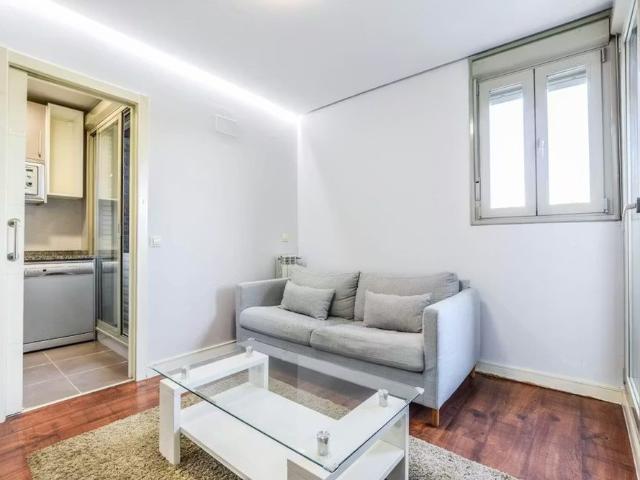 Apartamento en alquiler en Villa de Vallecas, Madrid