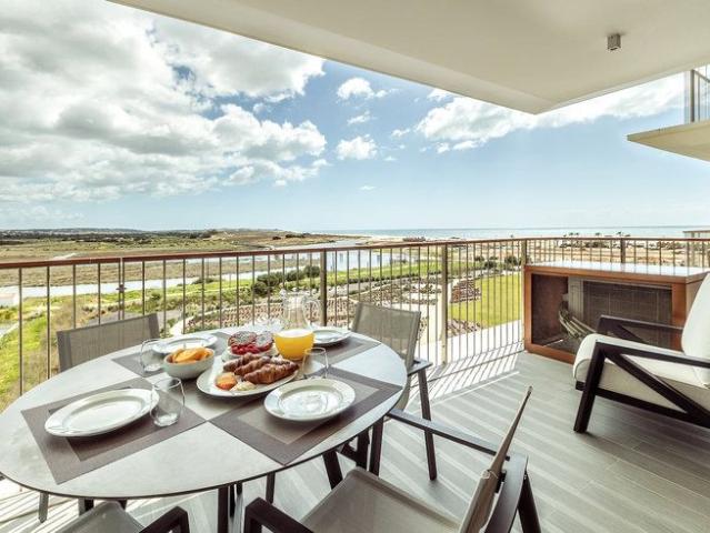 Apartamento alugar em Armação de Pêra, Faro