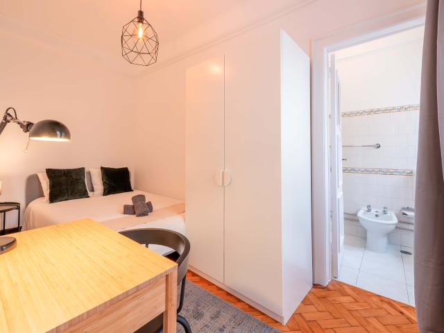 Quarto alugar em Santo António, Lisboa