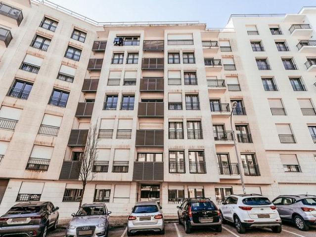 Apartamento alugar em Urbanização da Atalaia, Amadora