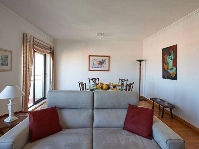 Apartamento alugar em Bairro do Rosário, Cascais