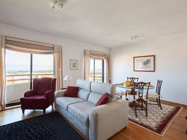 Apartamento alugar em Bairro do Rosário, Cascais