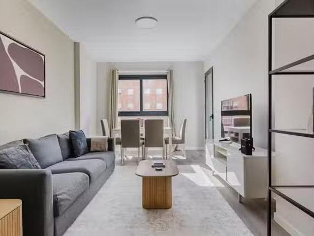 Apartamento en alquiler en Puerto de la Torre, Málaga-Costa del Sol