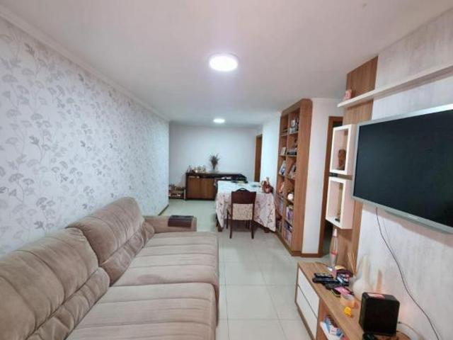 Apartamento venda em Região Geográfica Imediata do Distrito Federal, Região Integrada de Desenvolvimento do Distrito Federal e Entorno