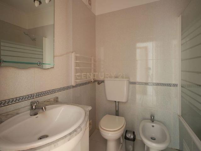 Apartamento alugar em Centro Empresarial de Sintra, Sintra