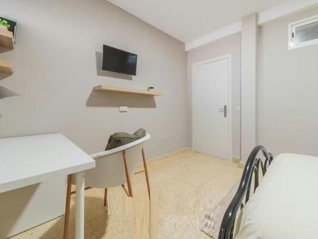 Apartamento en alquiler en Benicalap, València