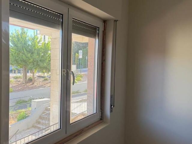 Apartamento alugar em Urbanização Real Forte, Santiago Dos Velhos