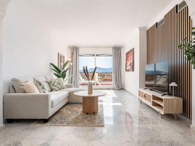 Apartamento en alquiler en Pueblo Mijitas, Costa del Sol Occidental