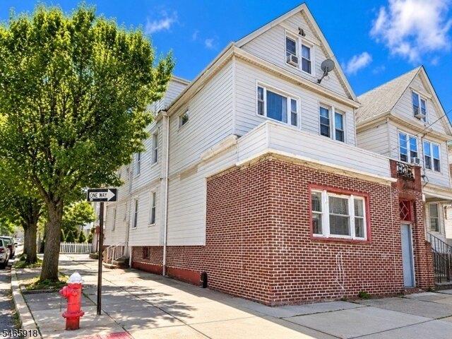 House for sale in Bayonne, Hudson County