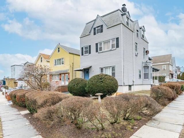 House for sale in Hudson, New Jersey