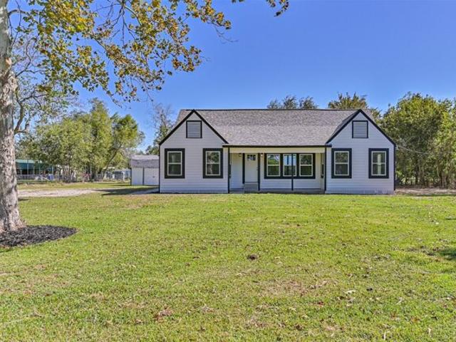 House for sale in Santa Fe, Texas