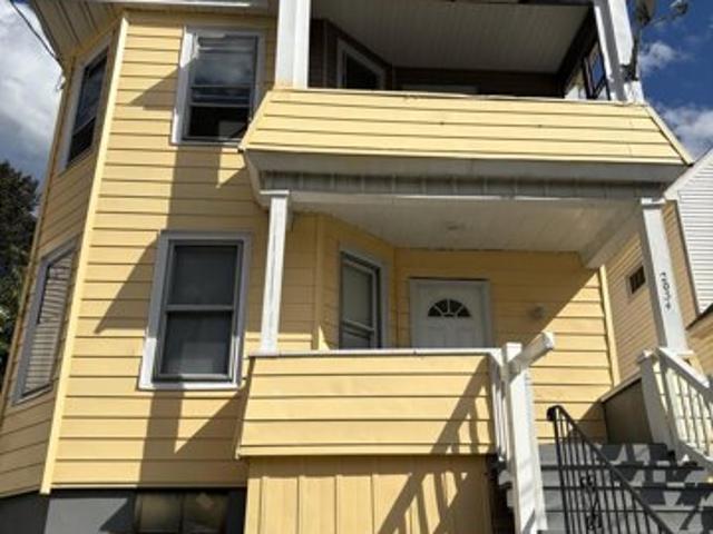 House for sale in Schenectady, New York