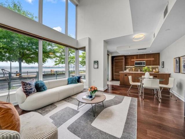 Condo for sale in Weehawken, Hudson County