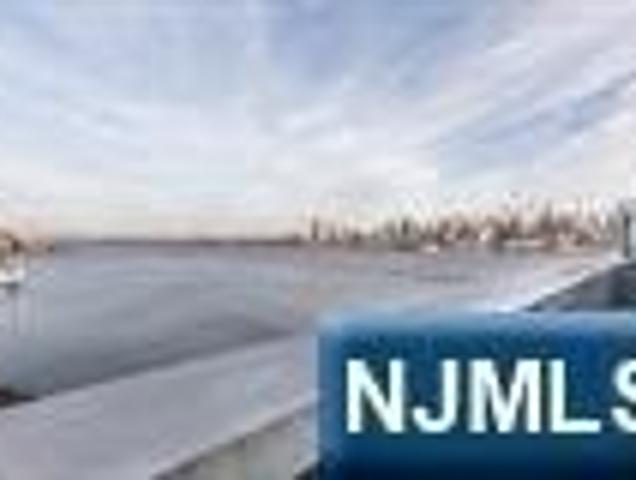 Condo for sale in Hudson, New Jersey