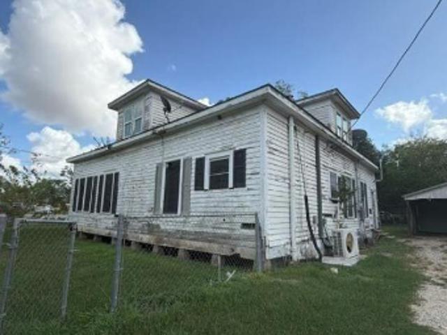 House for sale in El Campo, Wharton County