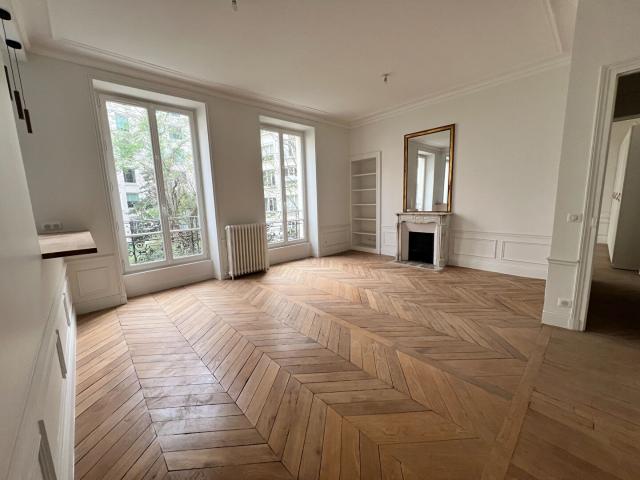 Appartement location à France métropolitaine, Courbevoie