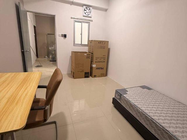Room for rent in Petaling, Alam Impian