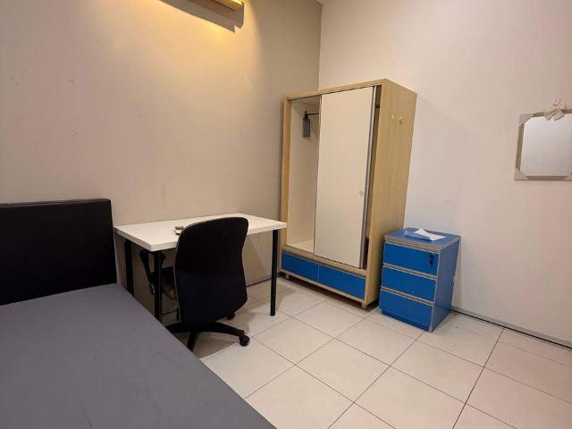 Room for rent in Petaling, Alam Impian