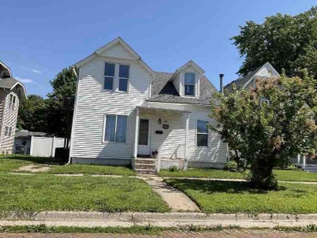 House for sale in Fort Madison, Lee County