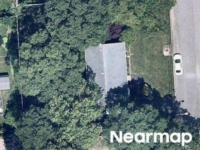 House for sale in Holbrook