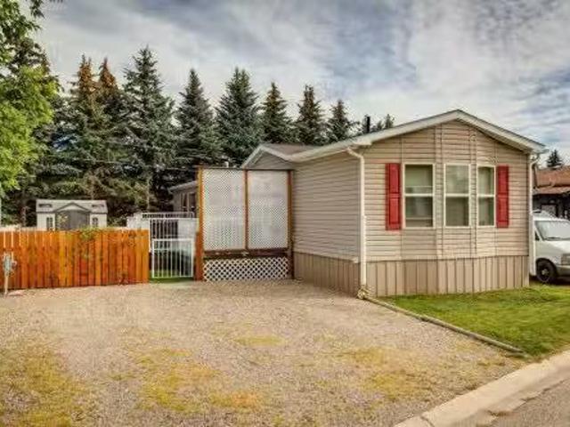 House for sale in Didsbury, Alberta
