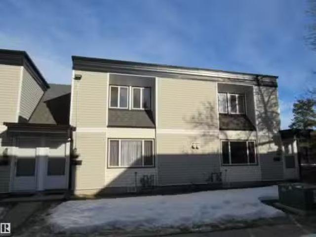 Condo for sale in Wedgewood, Alberta