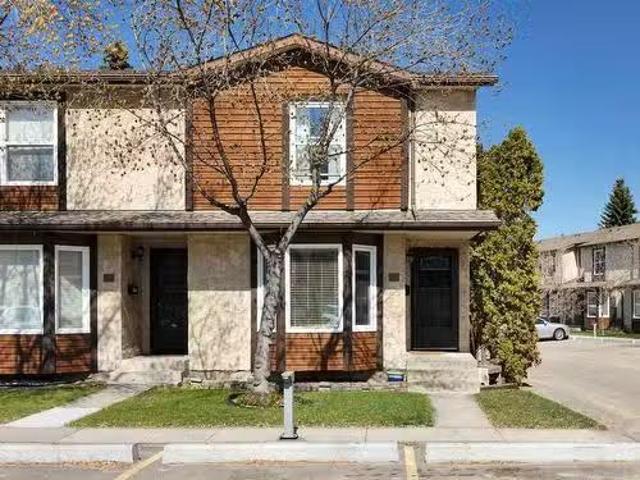 Condo for sale in Wedgewood, Alberta