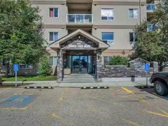 Condo for sale in Wedgewood, Alberta